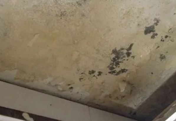 福鼎阳台漏水维修公司分享下福鼎卫生间渗水维修需要注意哪些问题。